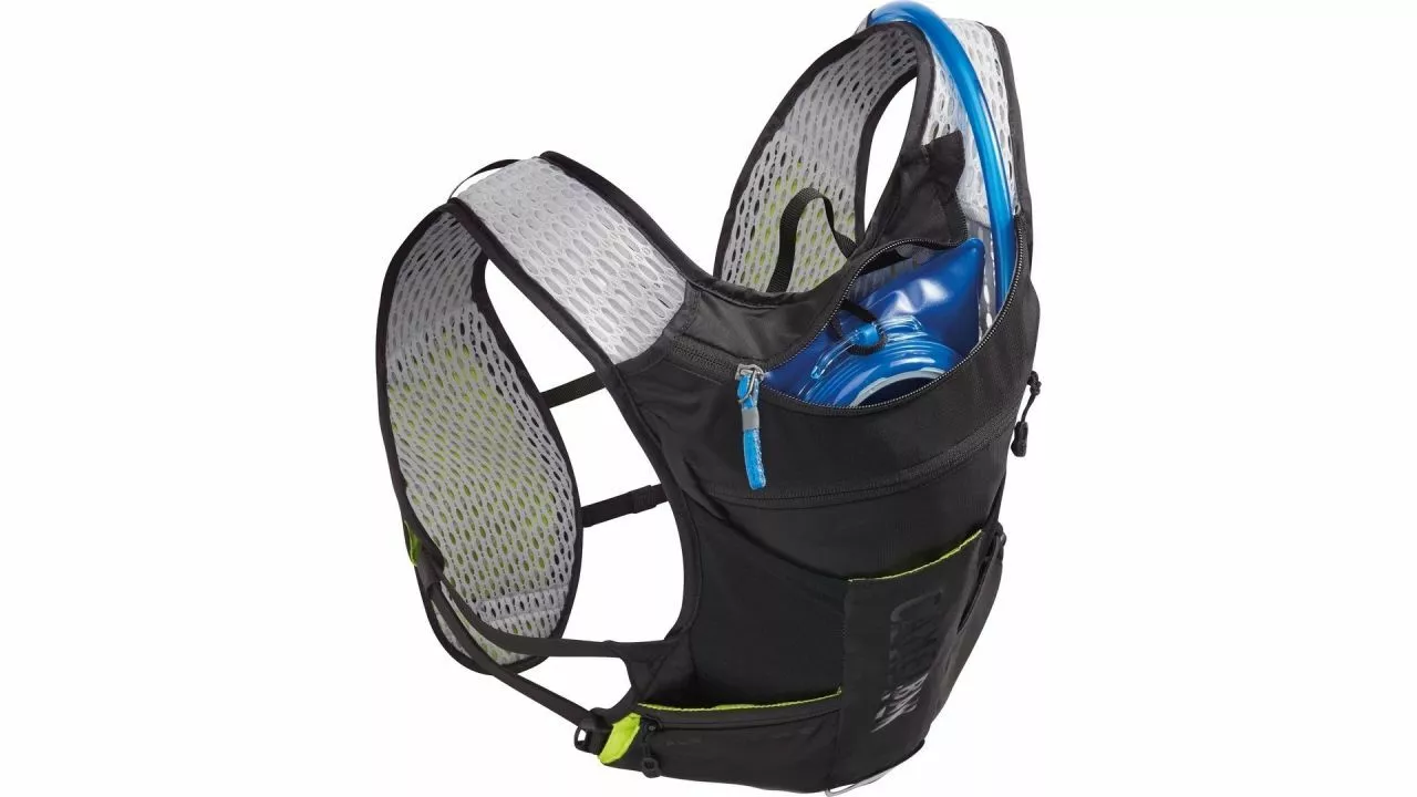 Camelbak Trinkweste Chase (2020) 5 Camelbak Trinkweste Chase (2020) – Bild 3